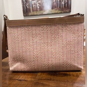 EUC FOSSIL - Straw Waved Shoulder Bag